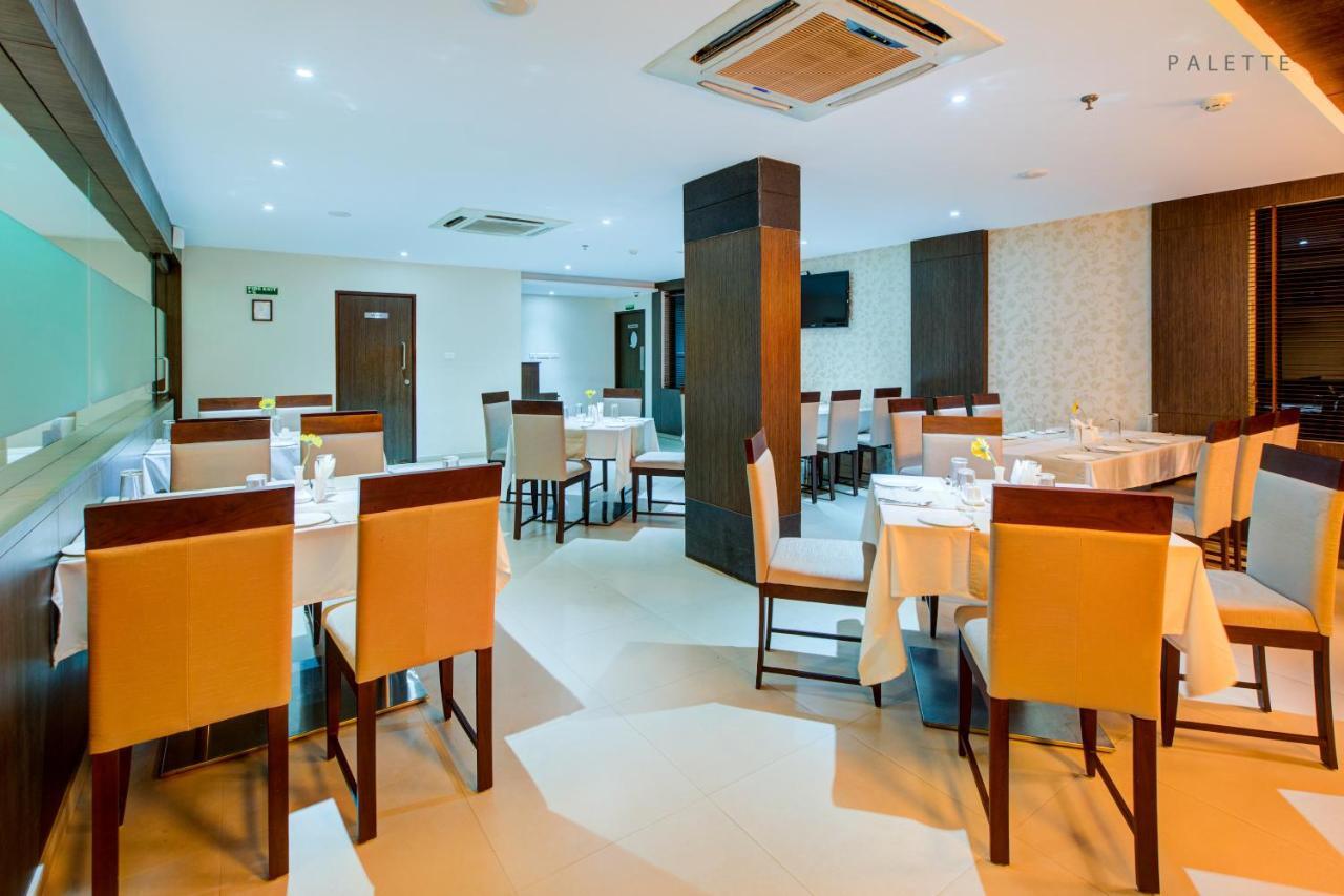 Jk Residency Kelakam Hotel ภายนอก รูปภาพ