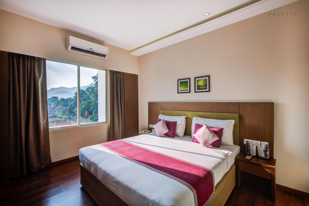 Jk Residency Kelakam Hotel ภายนอก รูปภาพ